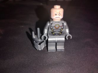 LEGO Iron Man Minifigure with Helmet