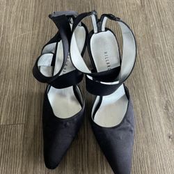 Hilliard & Handson Black High Heels 👠  Size 5.5