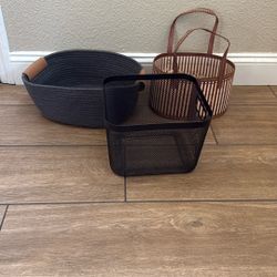 Baskets 
