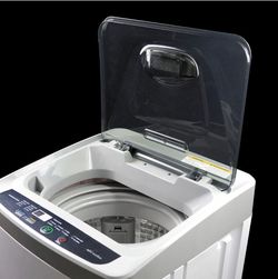 Panda Portable Washing Machine, 10 lbs. Capacity for Sale in Long