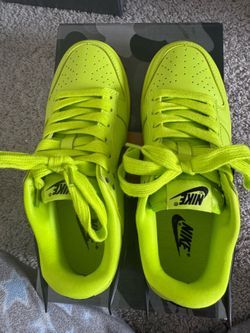 Nike dunk low retro yellow