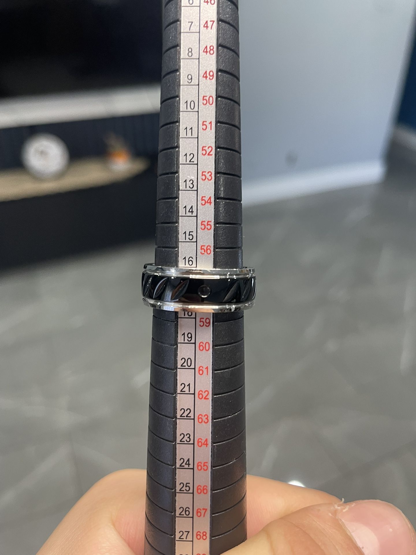 Black ring 