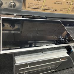Wolf 36” Electric Cooktop Drop In Stove Top