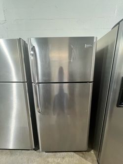 Frigidaire Stainless Steel Top-Freezer Refrigerator