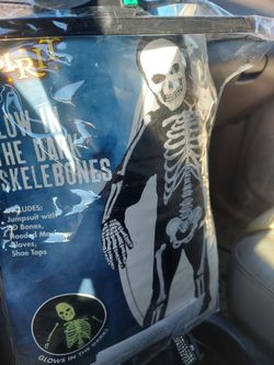 Skeleton costume