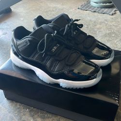 Jordan 11 Low Space Jam Size 10