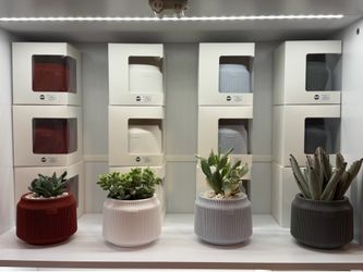 Self-watering pot with 3.5 inch nursery pot (3D printed)