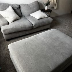 Sofa / Ottoman
