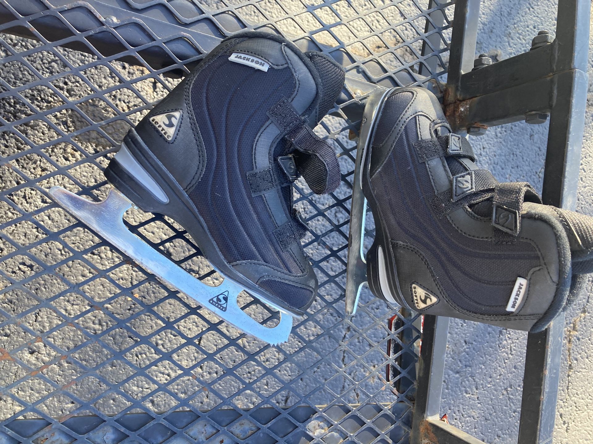 Softec Jackson Figure Skates Size 1