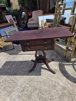 Duncan-style vintage side table