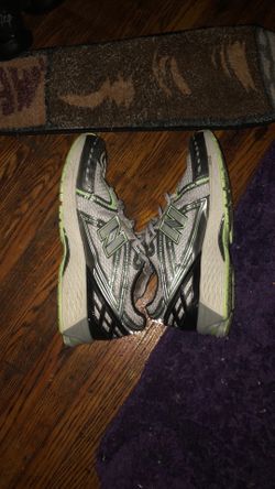 Green new balances size 10.5