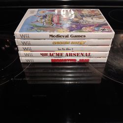 Wii VIDEO GAME LOT 