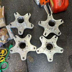 Dirt Wheel Hubs