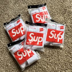 Supreme Socks