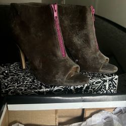 Brown Bootie Heel Size 9