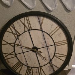 Metal Round Wall Clock