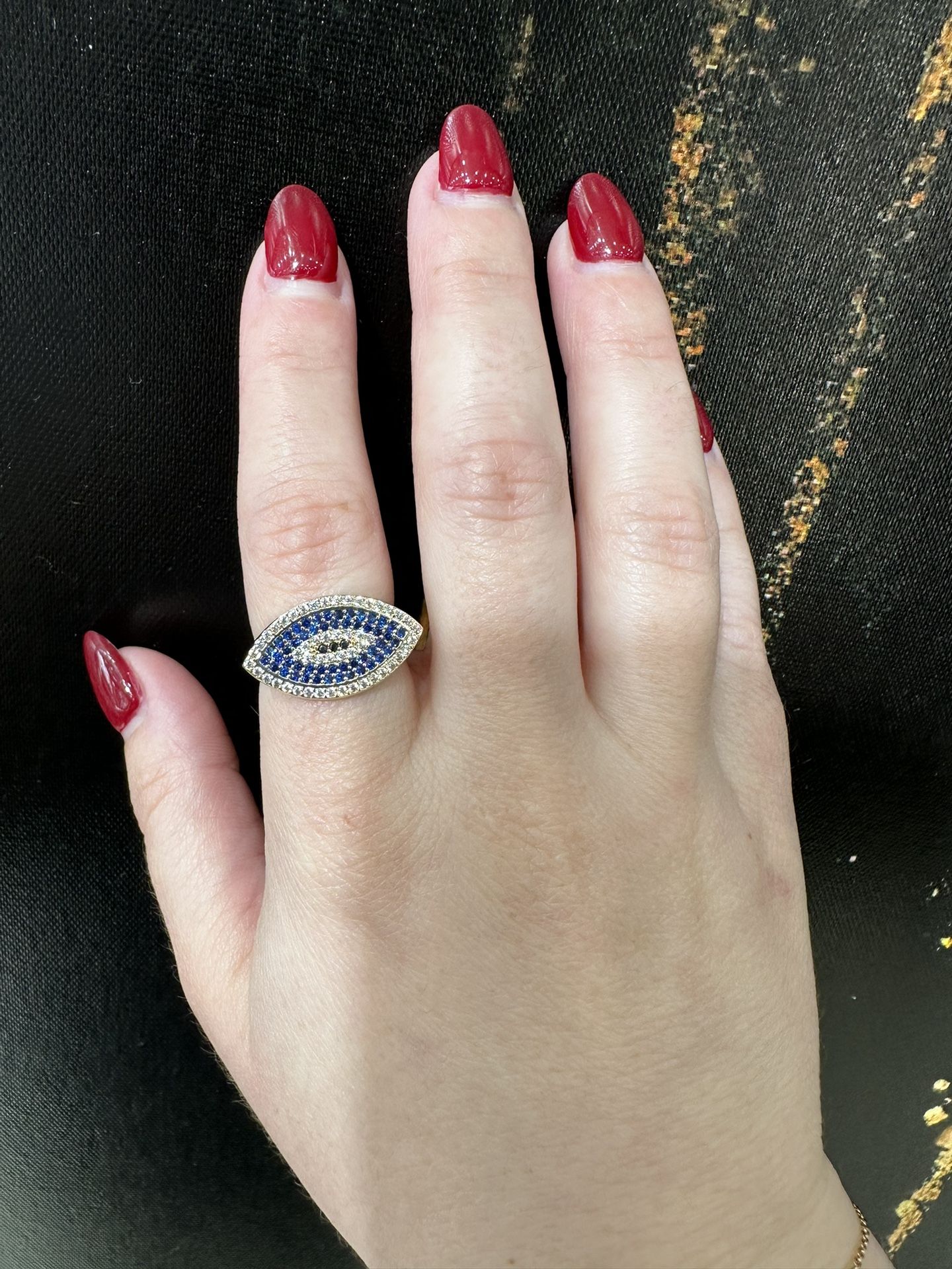14k RING OJITOS 