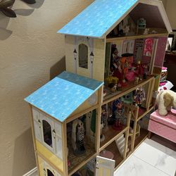 Doll House & Dolls For Sale