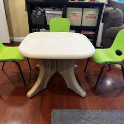 Step 2 traditions table and chairs hotsell