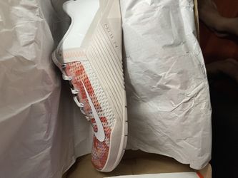 Wmns Nike Metcon 6