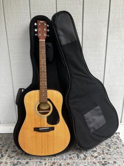 Yamaha F325D Acoustic Guitar with Guitar Case  