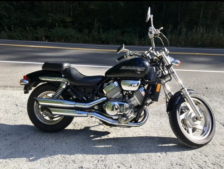 1998 Honda Magna 750