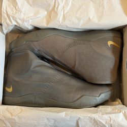 Kobe 11 Elite ALT Sz 9.5