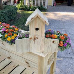 Birdhouse / Planter Combination