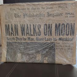 July 21st 1969 MAN ON THE MOON!!!  all 5 Papers