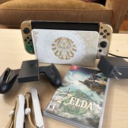 Nintendo Switch Console Bundle Legend of Zelda Tears of the Kingdom Edition Joy-Con - OLED Model