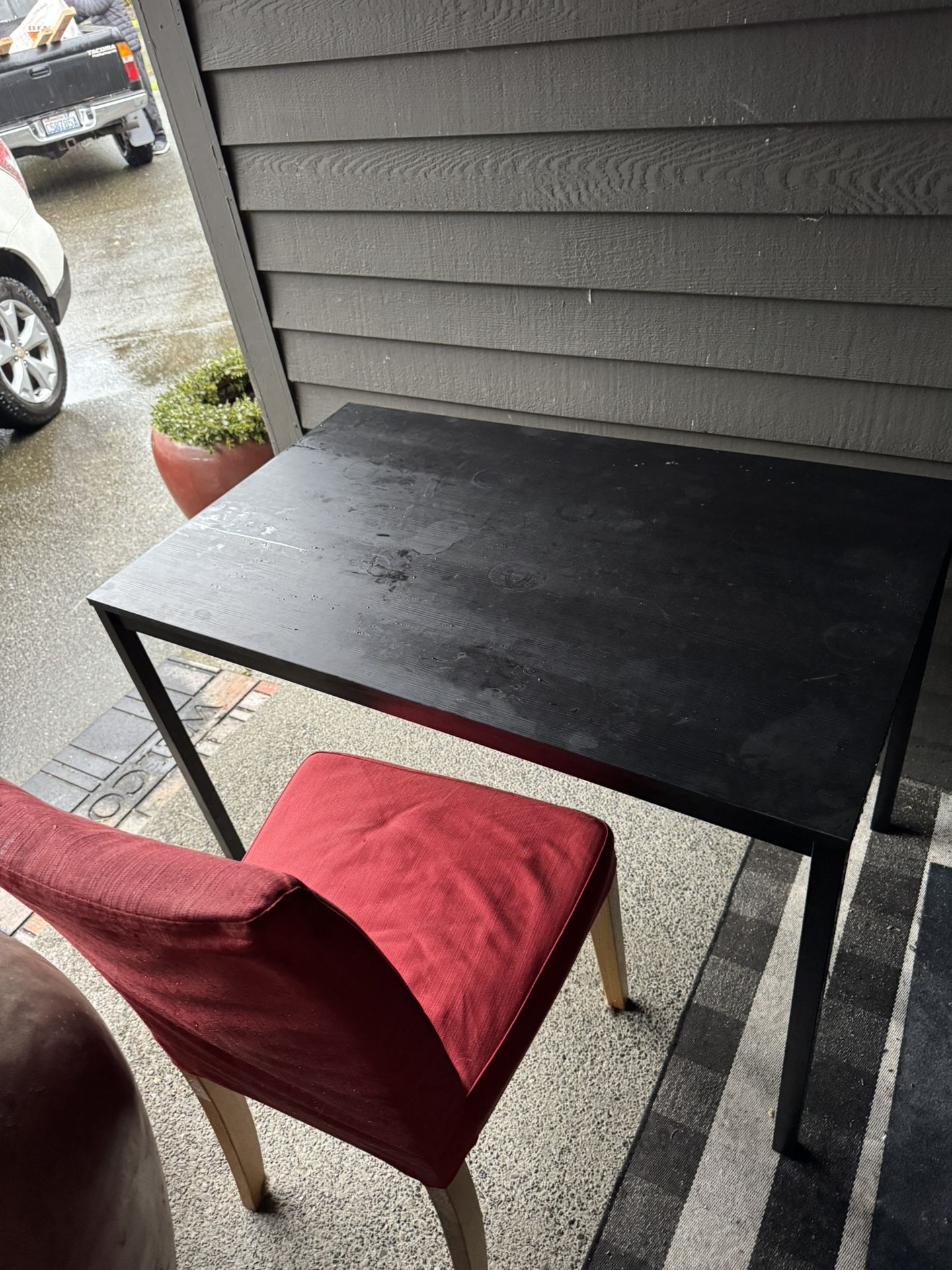 Table Chair Free