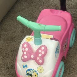 Minnie Mouse Toddler Scooter 