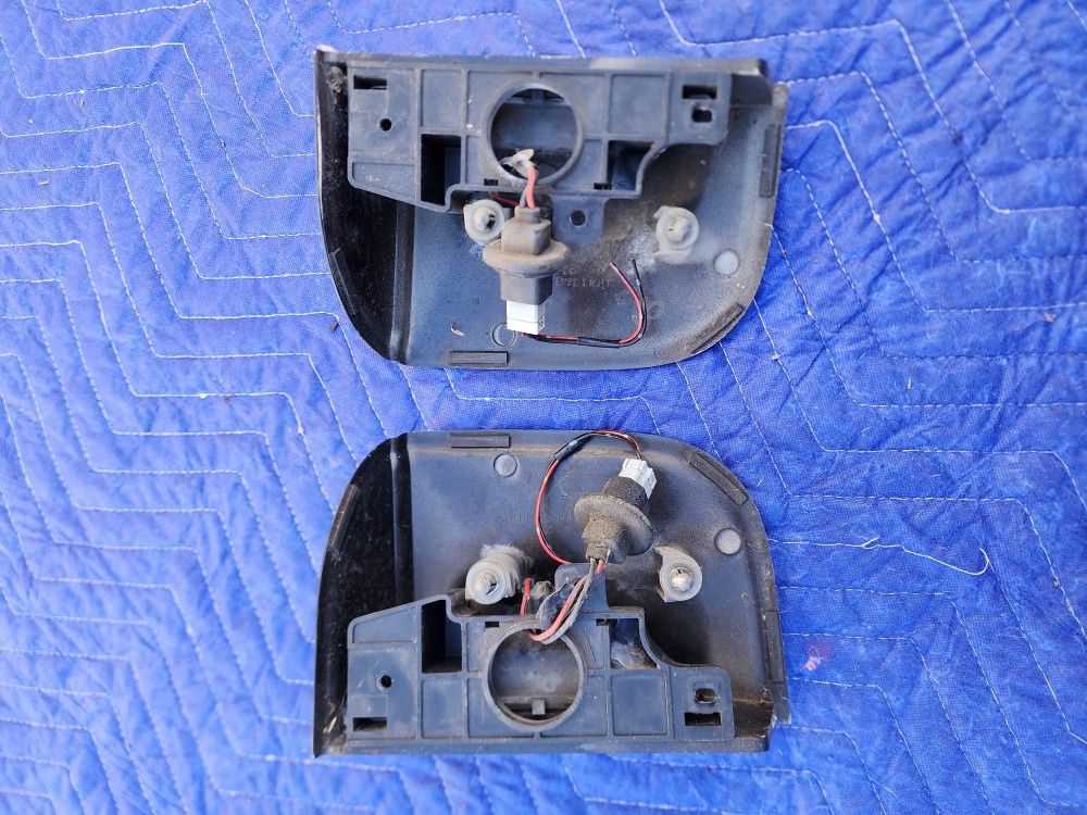 Del Sol rear garnish license plate fillers