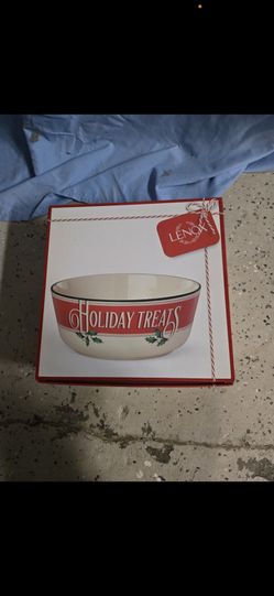 Holiday Treats Lenox Bowl