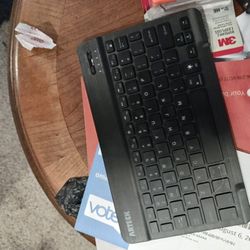 Bluetooth Keyboard 