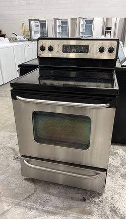 GE Electric Range – Stainless Smooth Top, 30"
