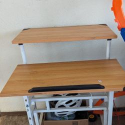 Work Desk/Table- Height Adjustable, Very Good Condition