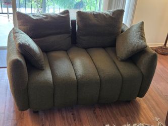 Polyester Classic loveseat