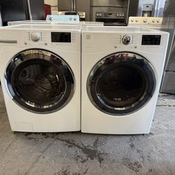Kenmore Washer & Electric Dryer Set - Stackable - 