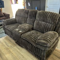 Soft Plush Manual Recliner Sofa With Storage And Cup Holders