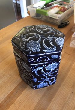 Decorative container. Kitchen and home use