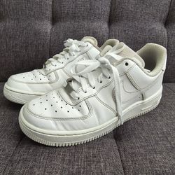 Nike Air Force 1 White - Women's Size 6