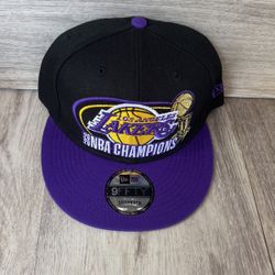 New Era Snpabck Hat $35
