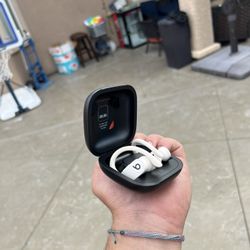 PowerBeats Pros