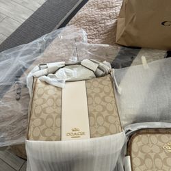 Coach Purses And Wallets 