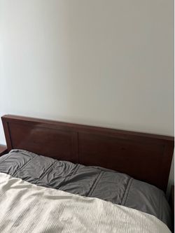 Queen bed and mattress