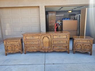 Vintage Dresser Set