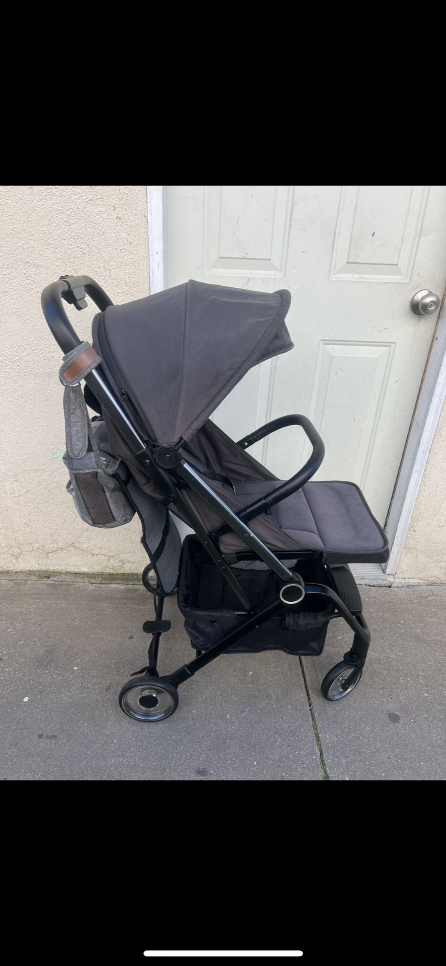 BABYJOY ULTRA COMPACT STROLLER 