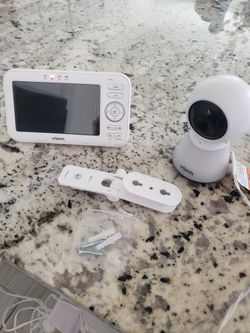 5" Digital Video Baby Monitor with Adaptive Night Light
