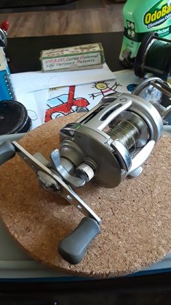 Quantum classic 1431 mgc left-handed baitcaster for Sale in